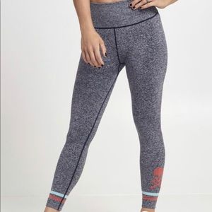 NWOT SoulCycle Seamless Navy/Grey Leggings